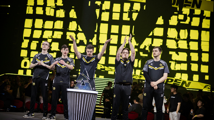 Mouz navi прогноз